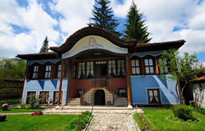 Maison Lutovа, Bulgarie