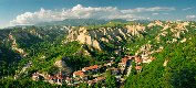 Vue panoramique sur Melnik, &copy; angelangelov - Fotolia.com